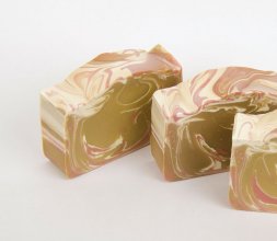 White Truffle Raspberry Soap White Truffle Raspberry Soap